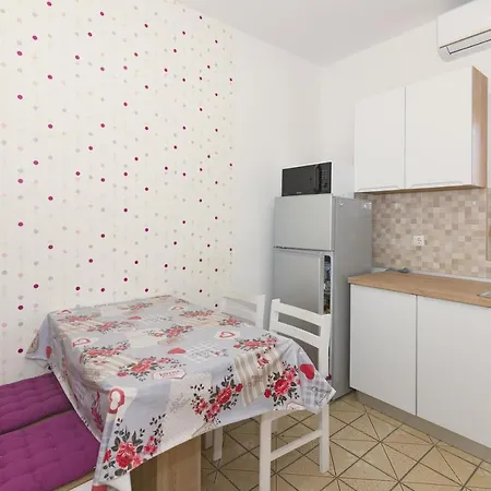 Starine Apartment